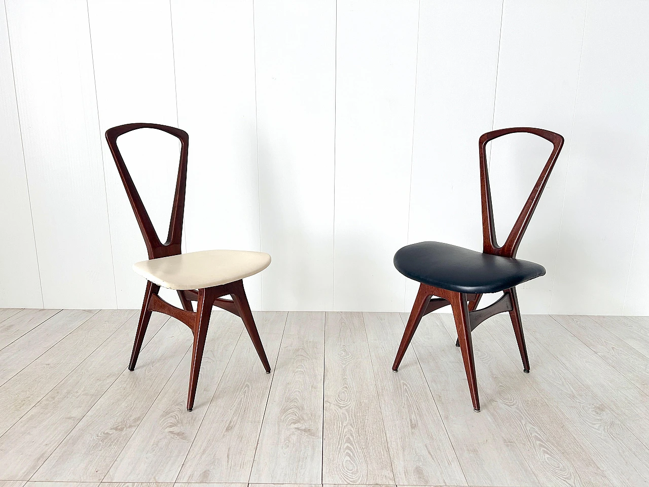 Pair of wooden chairs by Gianni Vigorelli, 1950s 2
