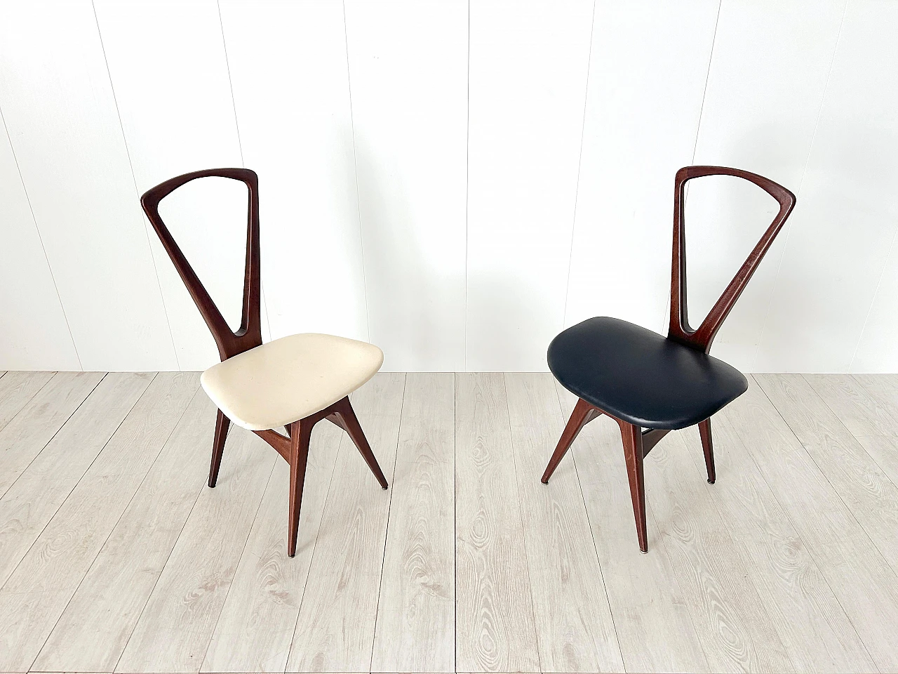 Pair of wooden chairs by Gianni Vigorelli, 1950s 3