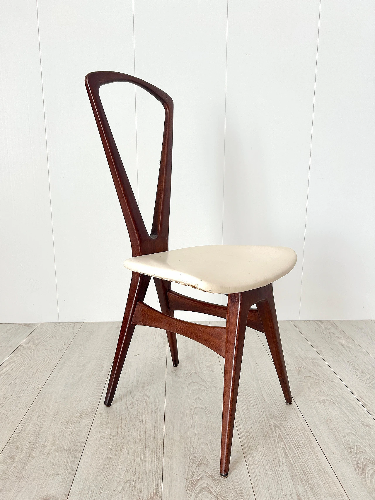 Pair of wooden chairs by Gianni Vigorelli, 1950s 4