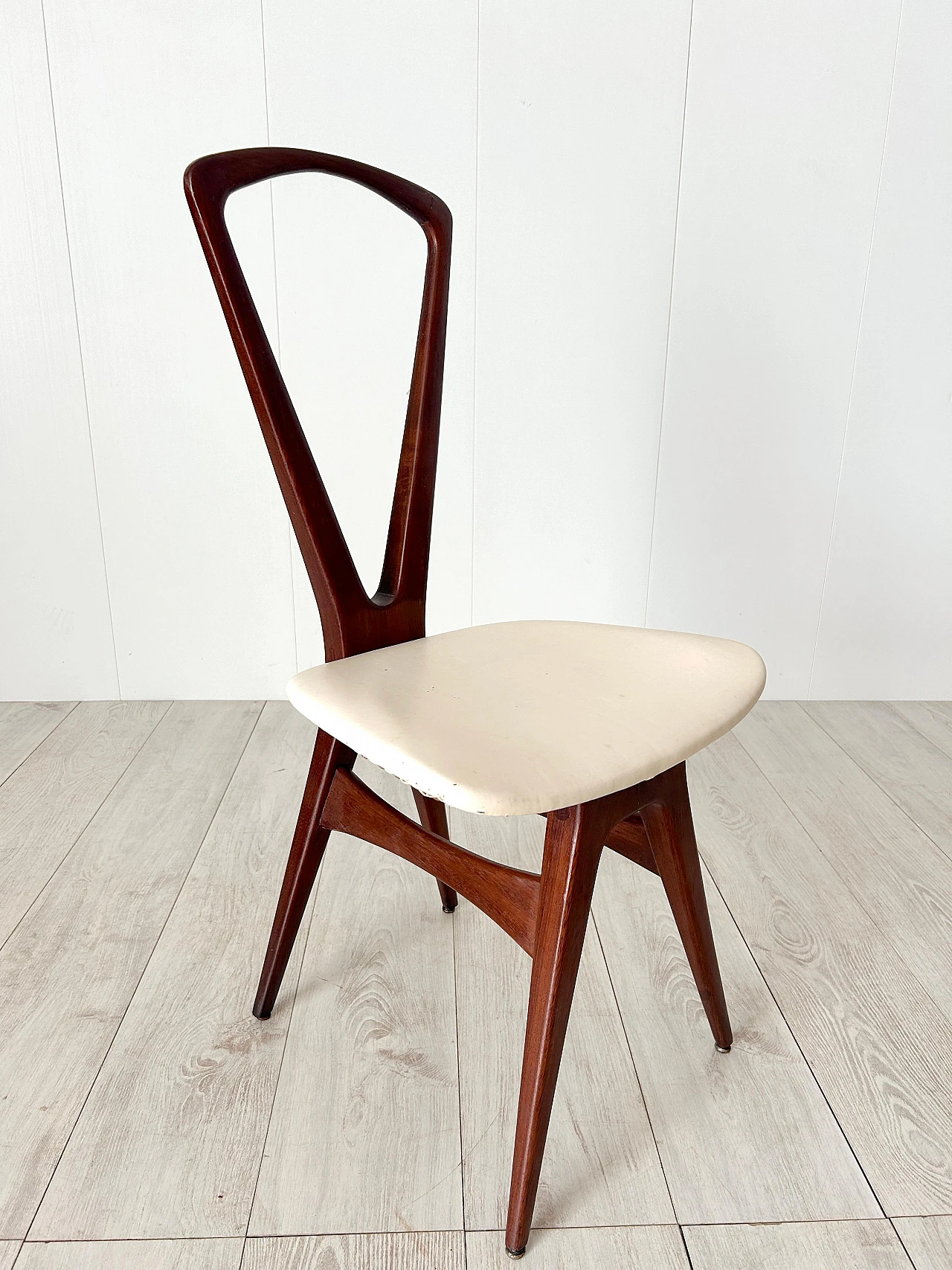 Pair of wooden chairs by Gianni Vigorelli, 1950s 11