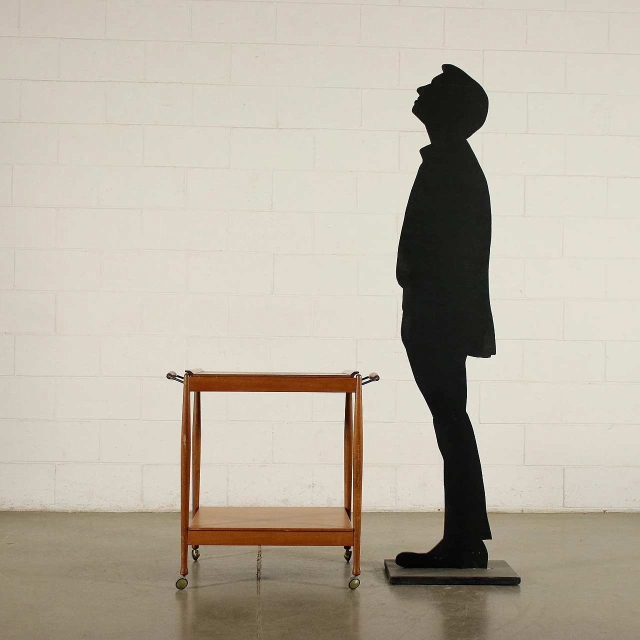 Carrello in legno a doppio ripiano con vassoio asportabile per Reguitti, anni '60 2