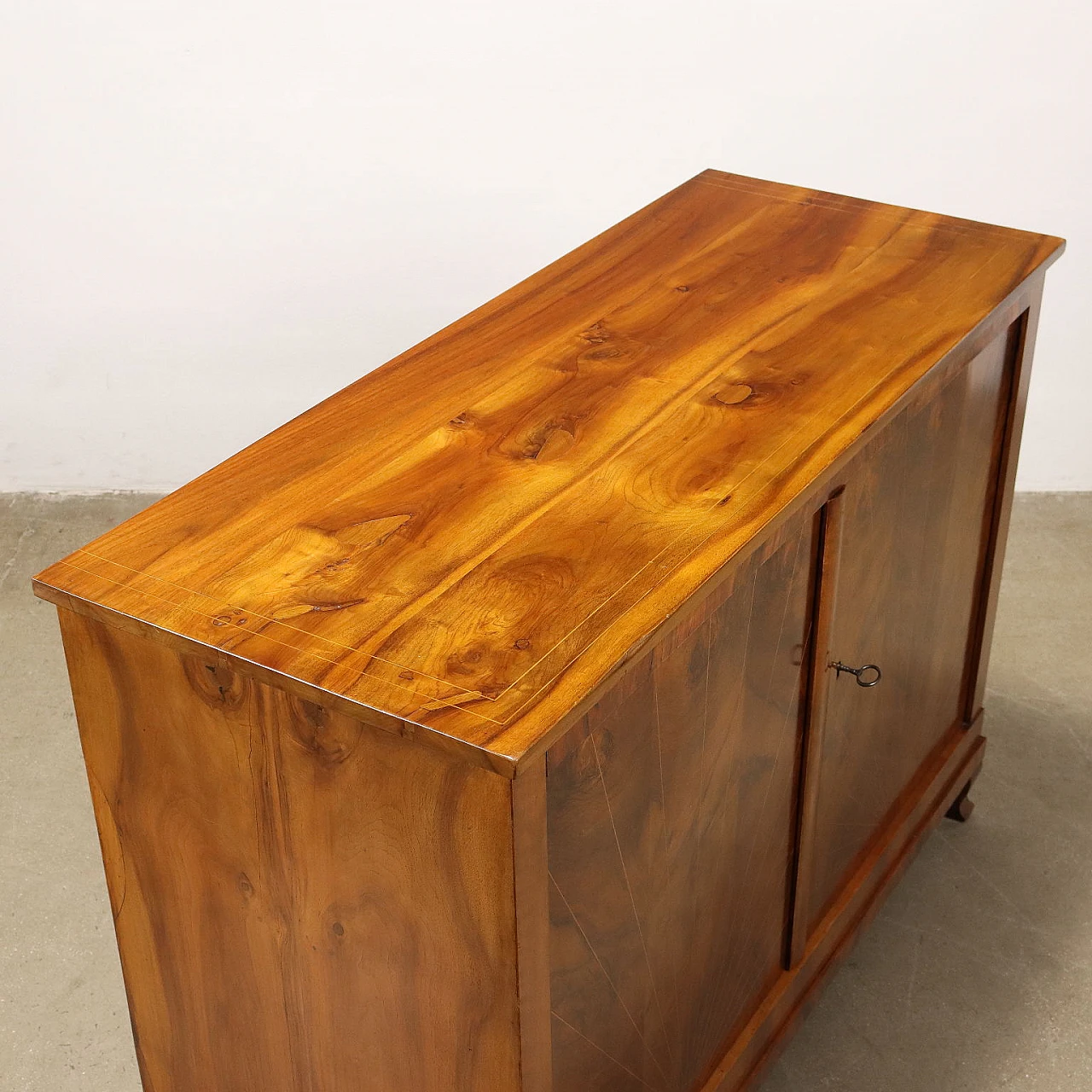 Walnut striped and maple threaded sideboard with wavy feet 9