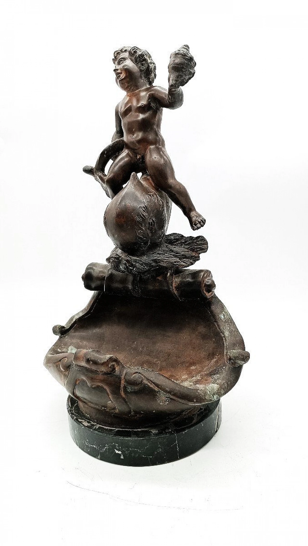 V. Cinque, putto con delfino, scultura in bronzo, fine '800 4