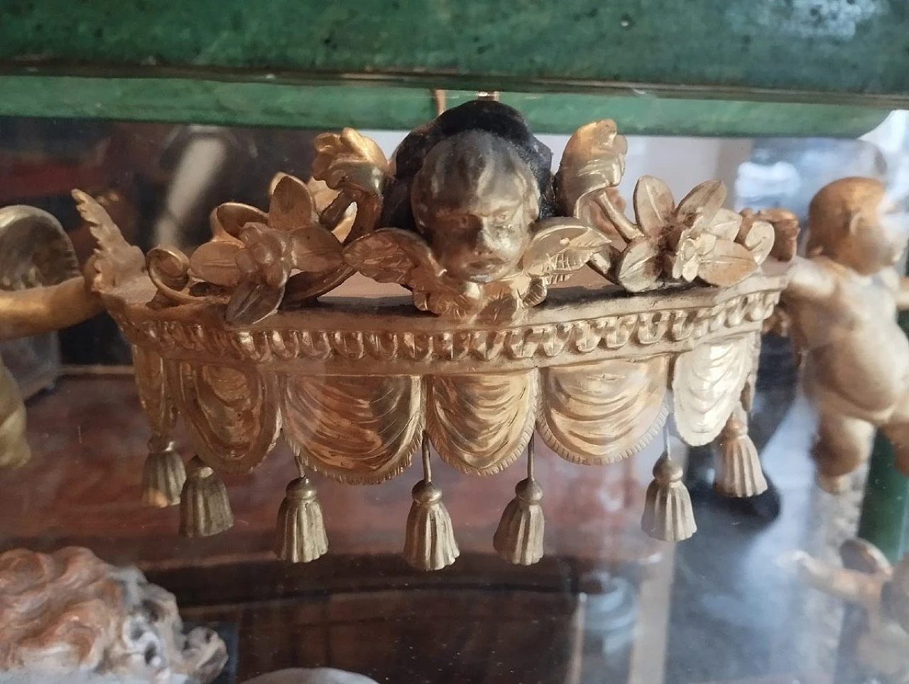 Stucco sleeping Baby Jesus sculpture in lacquered case, 18th century 9