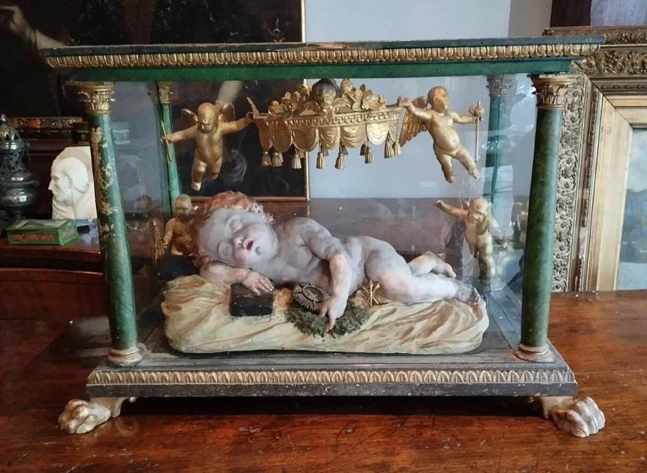 Stucco sleeping Baby Jesus sculpture in lacquered case, 18th century 13