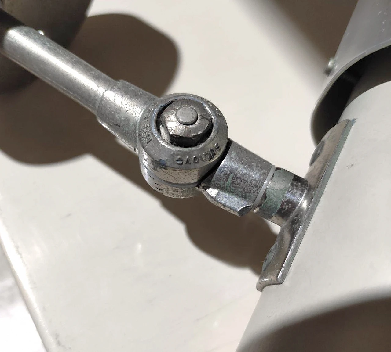 Coppia di applique orientabili in metallo di Stilnovo, anni '50 9