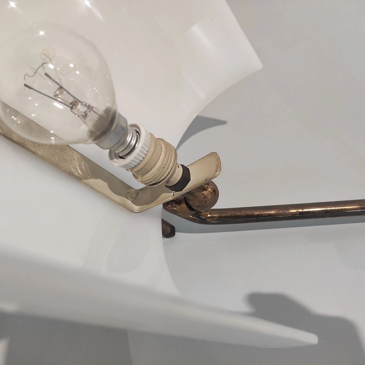 Coppia di applique 2095 in perspex e metallo di Stilnovo, anni '50 7