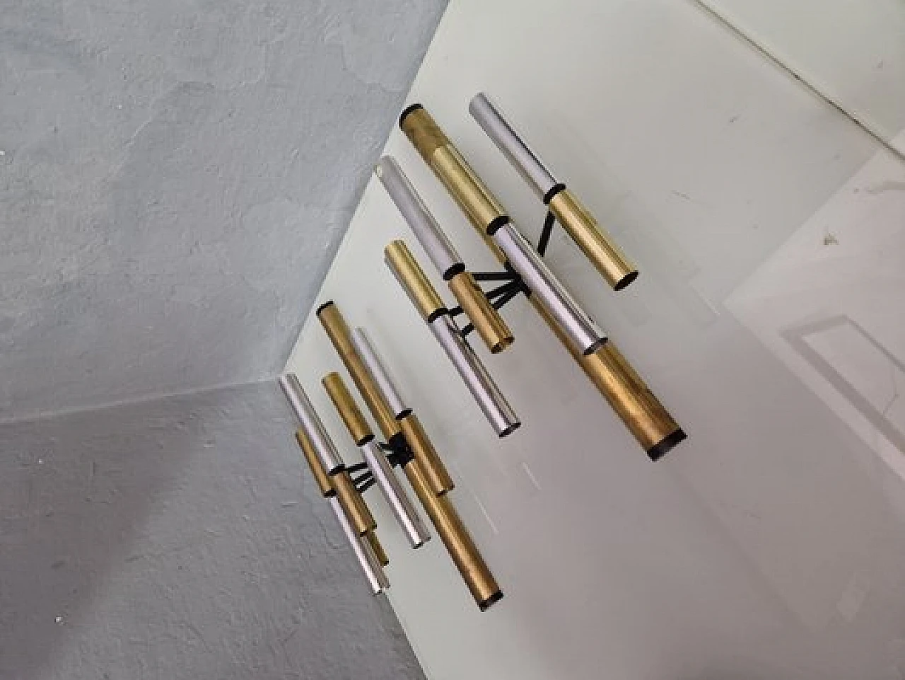 Coppia di applique in metallo cromato e ottone di Stilnovo, anni '60 5