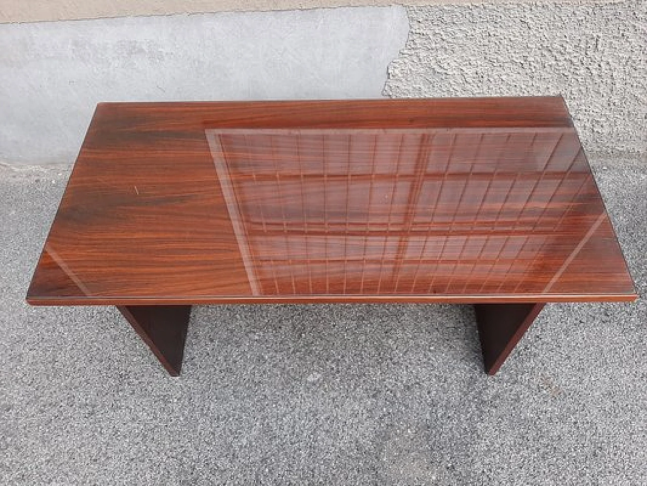 Scrivania in legno e vetro, anni '60 3