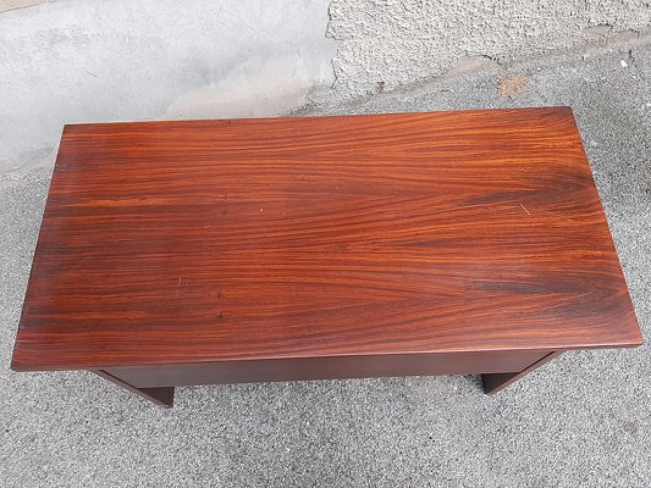 Scrivania in legno e vetro, anni '60 4