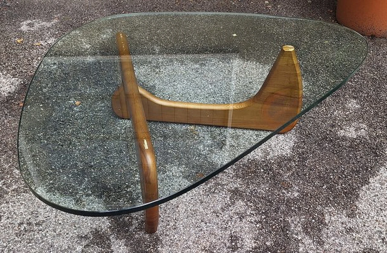 IN50 light wood coffee table by Isamu Noguchi for Cassina, 1990s 3