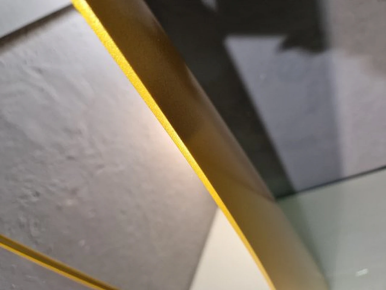 Specchio da terra Unghia in legno e pvc oro, anni 2000 8