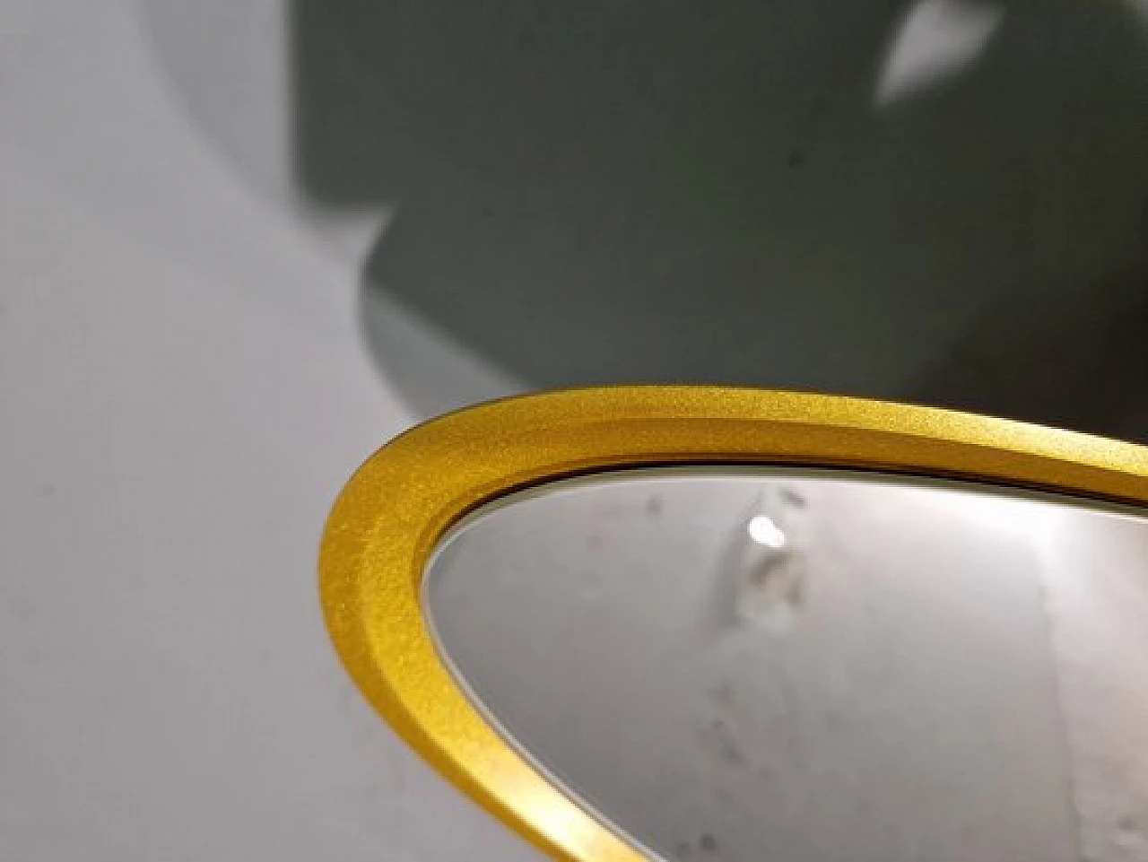 Specchio da terra Unghia in legno e pvc oro, anni 2000 9