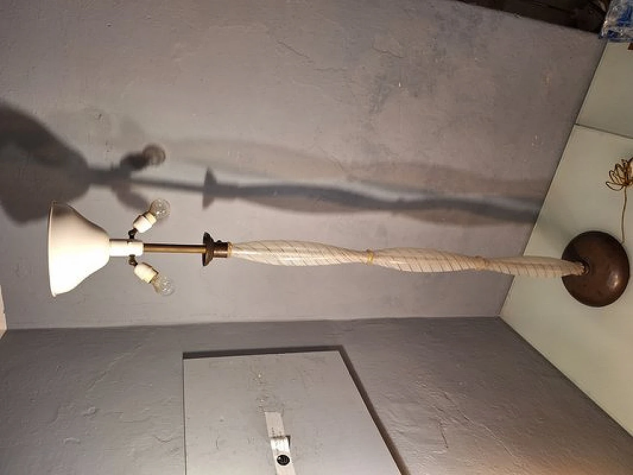 Floor lamp in glass & brass by Dino Martens for A. Toso, 1940s 8