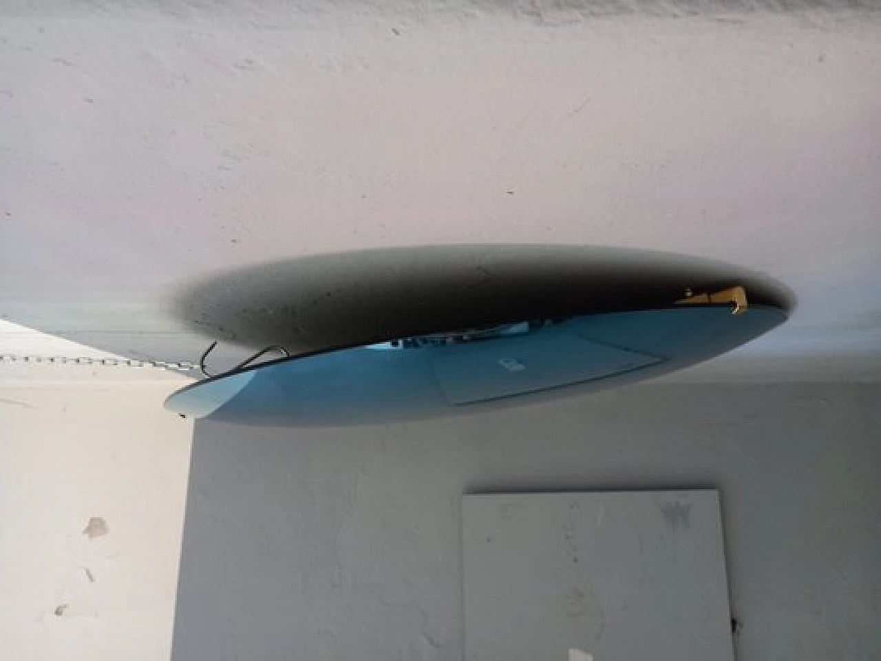 Specchio convesso blu con struttura in ferro orientabile, anni 2000 7