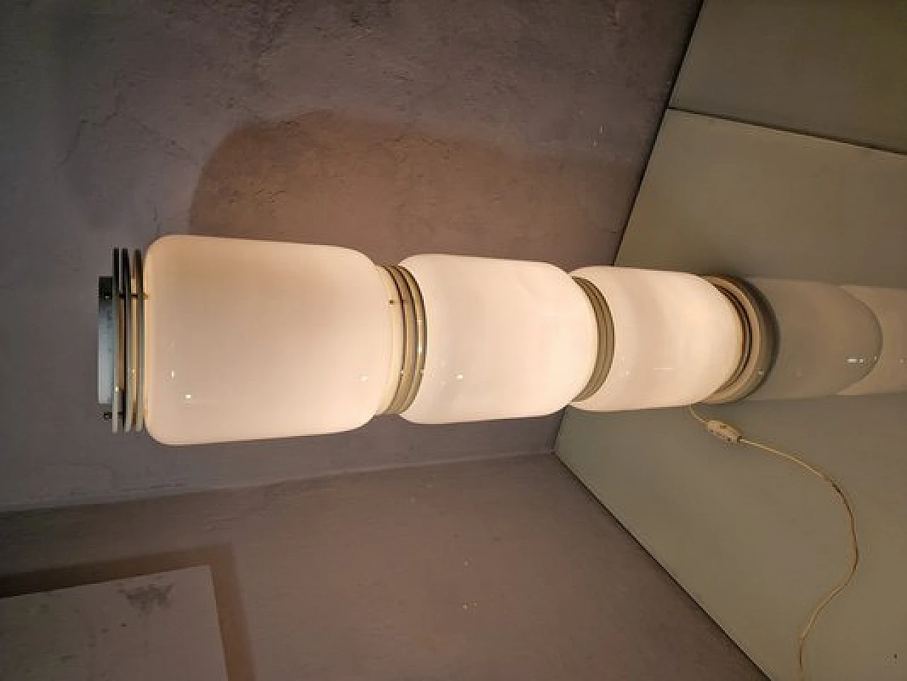 Floor lamp in white glass by Enrico Tronconi for Tronconi, 1960s 2