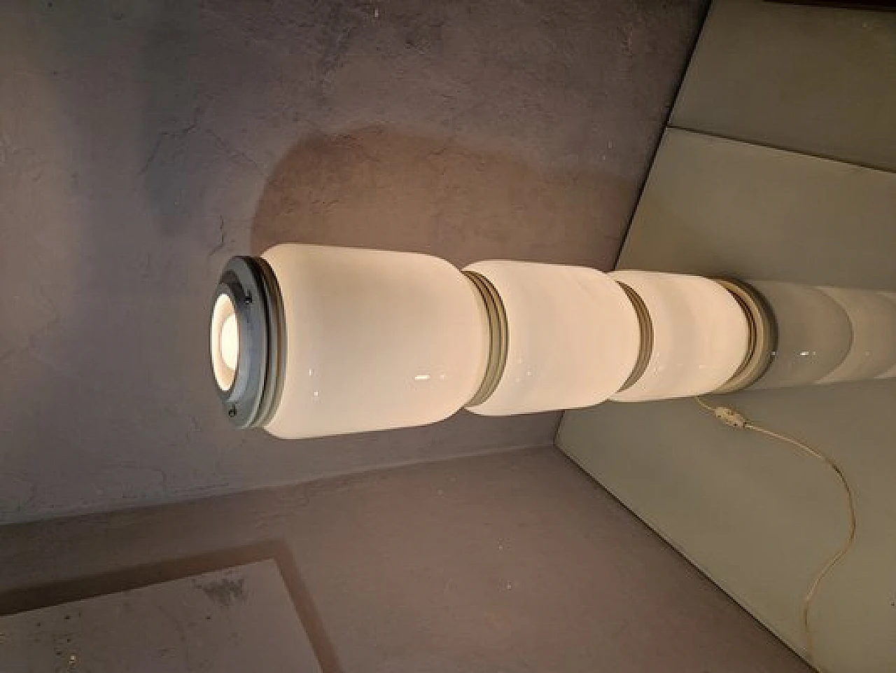 Floor lamp in white glass by Enrico Tronconi for Tronconi, 1960s 9