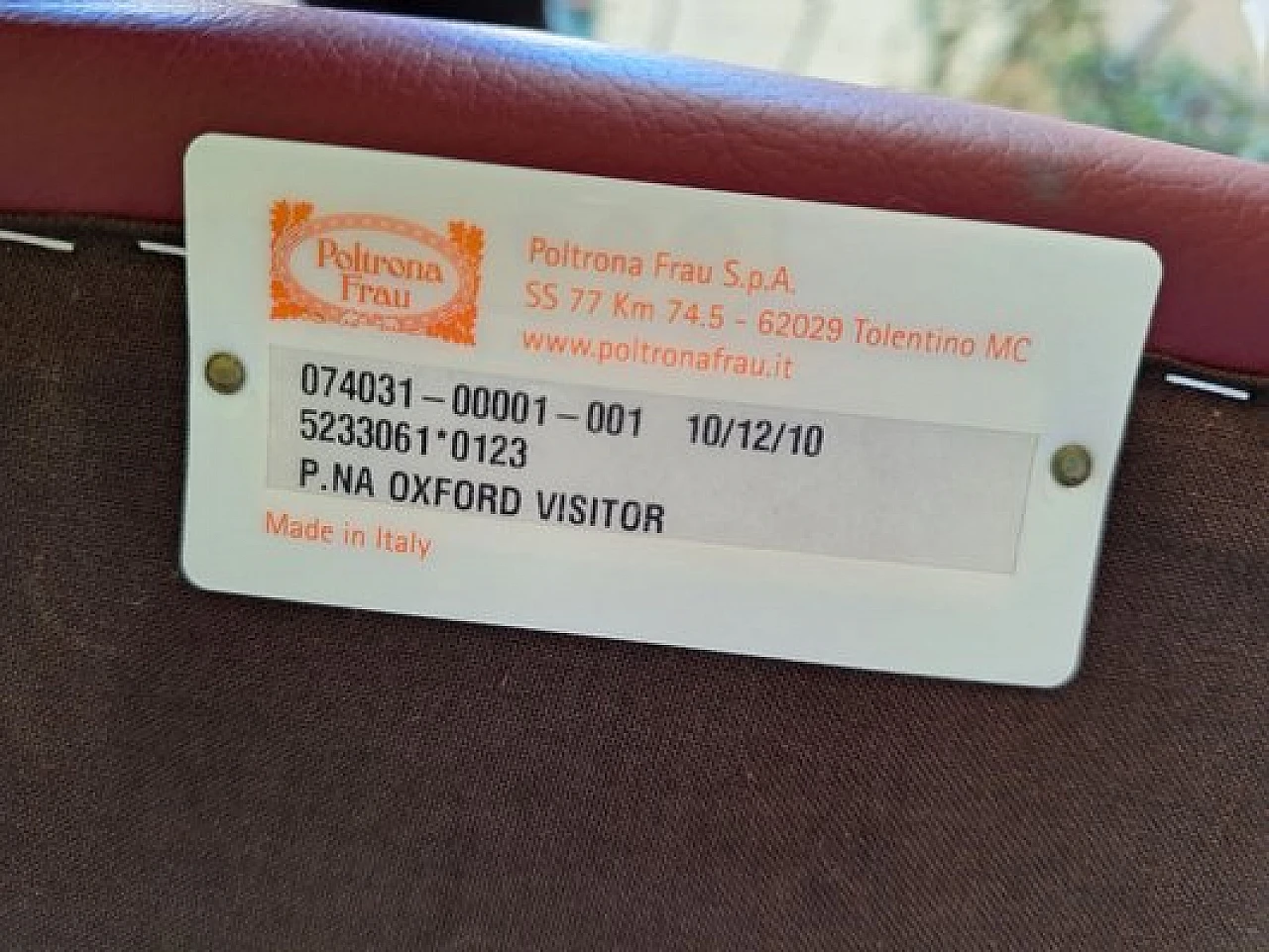 Poltrona Oxford Visitor in pelle bordeaux di Poltrona Frau, anni '80 1