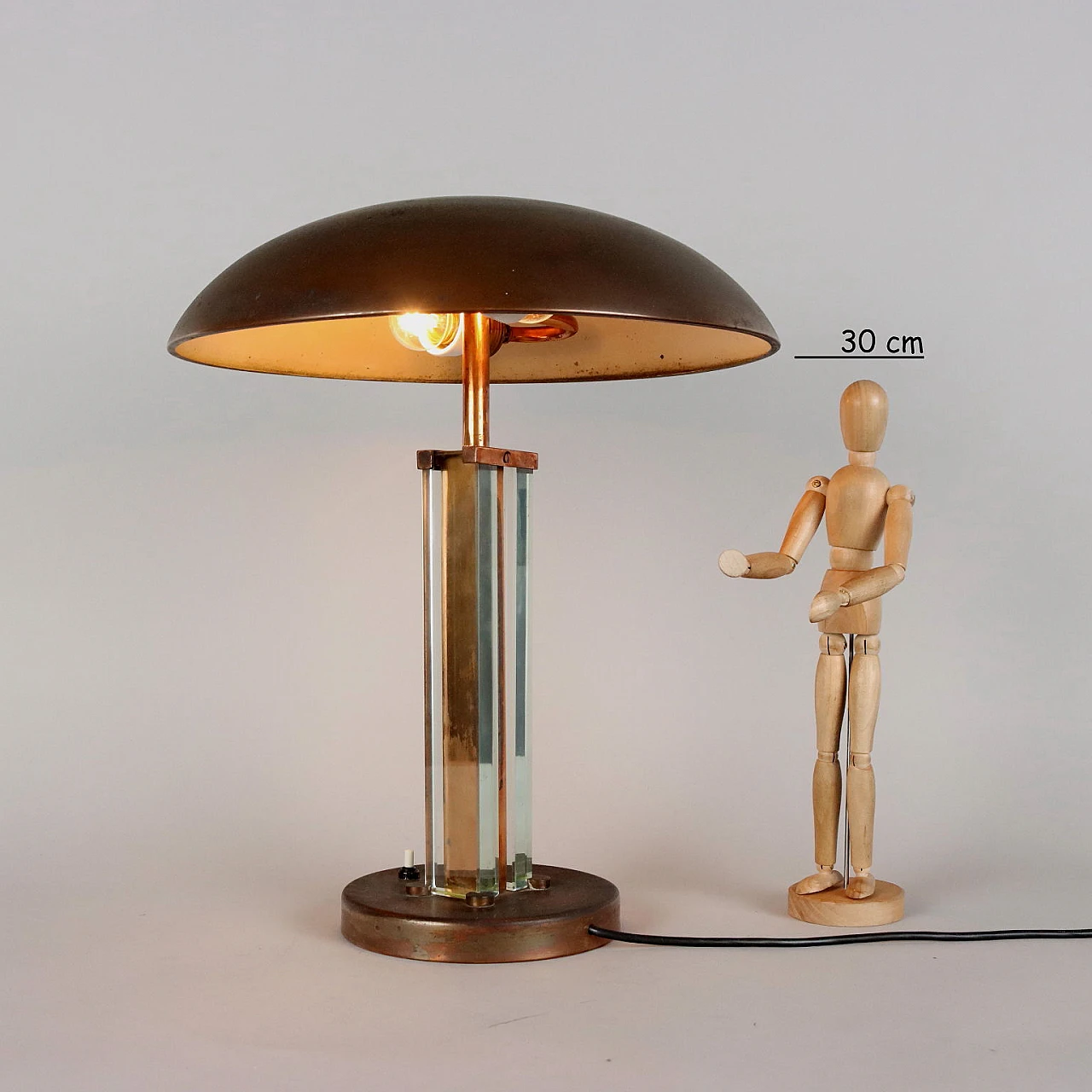 Lampada da tavolo in rame e vetro, anni '50 2