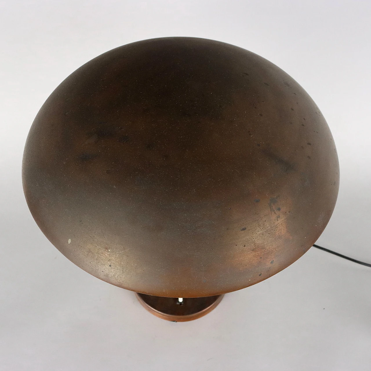 Lampada da tavolo in rame e vetro, anni '50 6