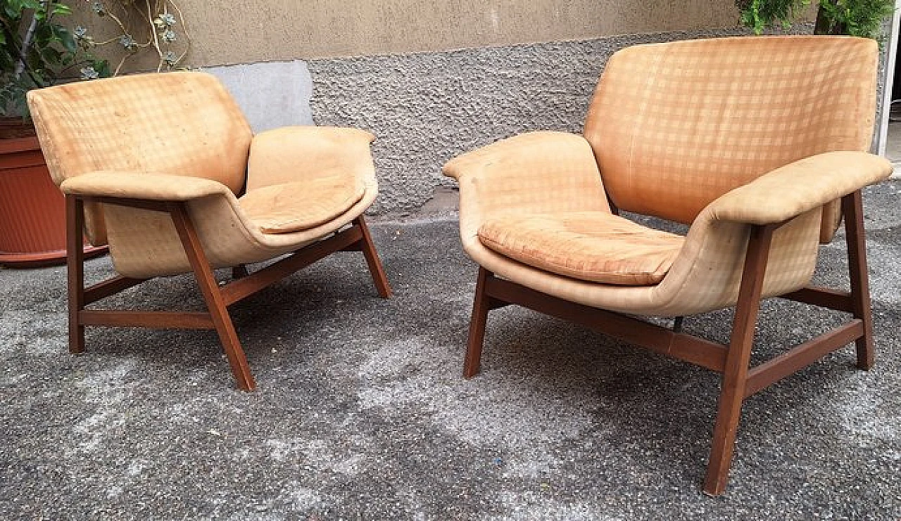 Pair of armchairs by Gianfranco Frattini for Cassina, 1960s 1