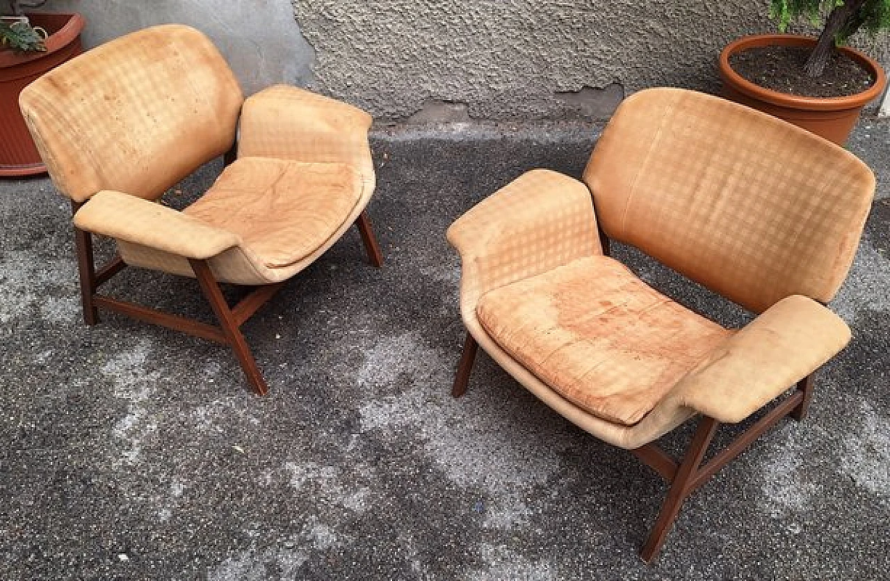 Pair of armchairs by Gianfranco Frattini for Cassina, 1960s 3
