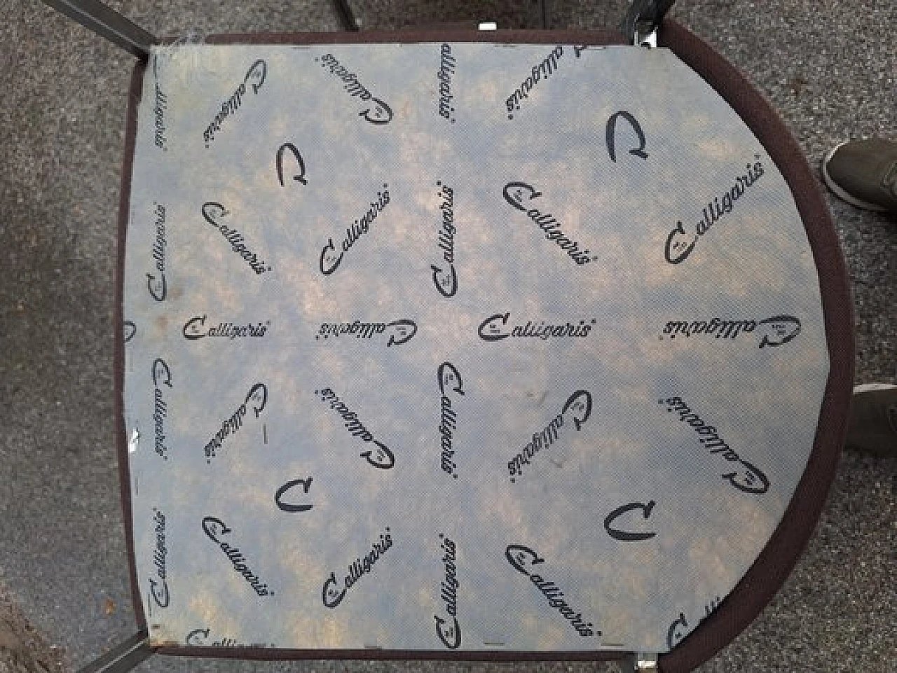 6 Sedie impilabili in metallo e tessuto di Calligaris 4