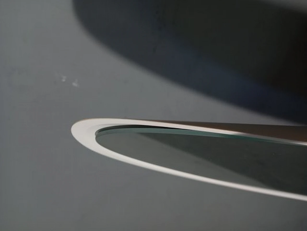 Specchio da terra Unghia in legno e pvc bianco, anni 2000 8