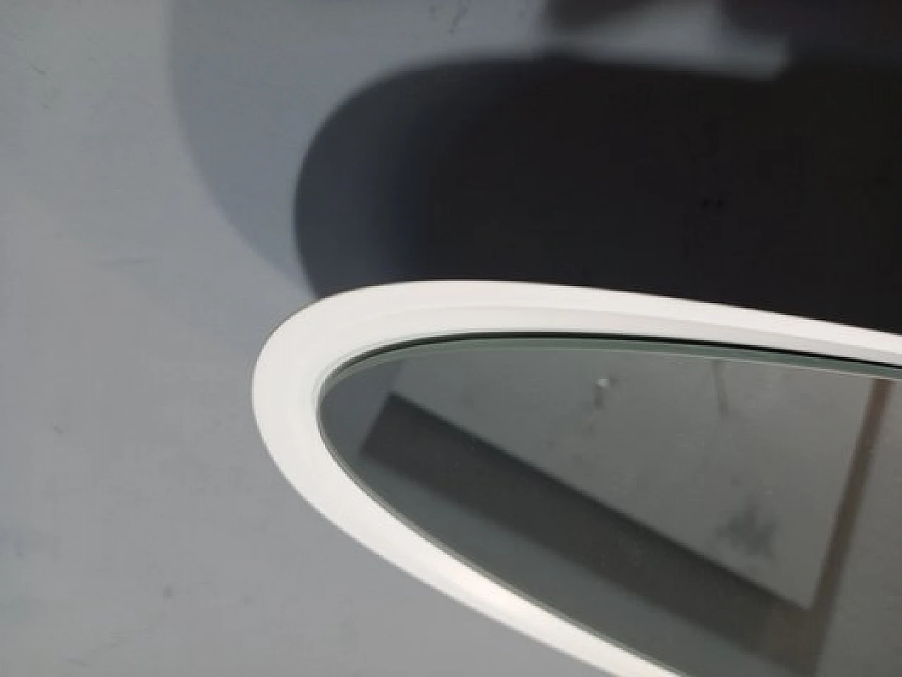 Specchio da terra Unghia in legno e pvc bianco, anni 2000 10