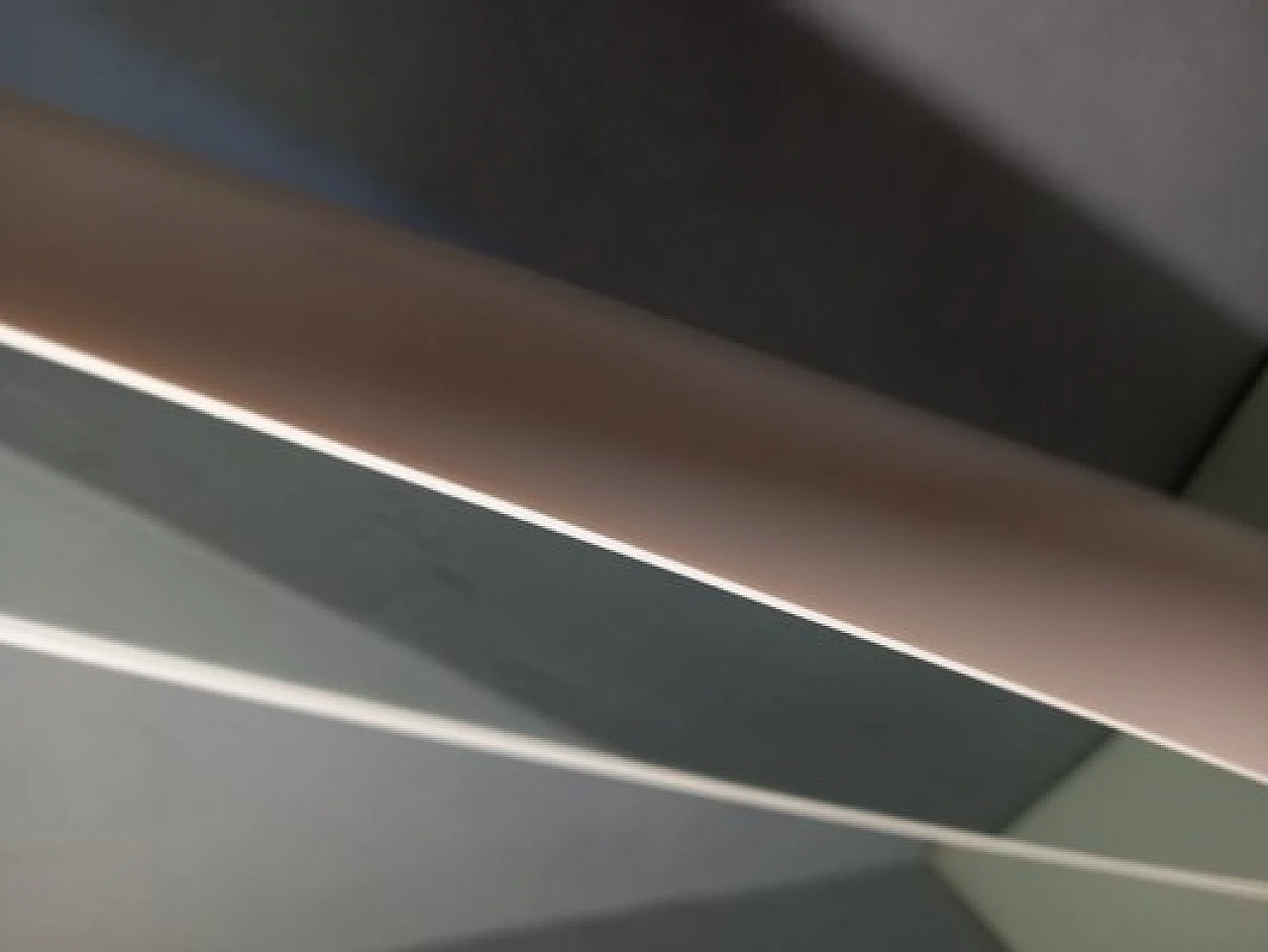 Specchio da terra Unghia in legno e pvc bianco, anni 2000 20