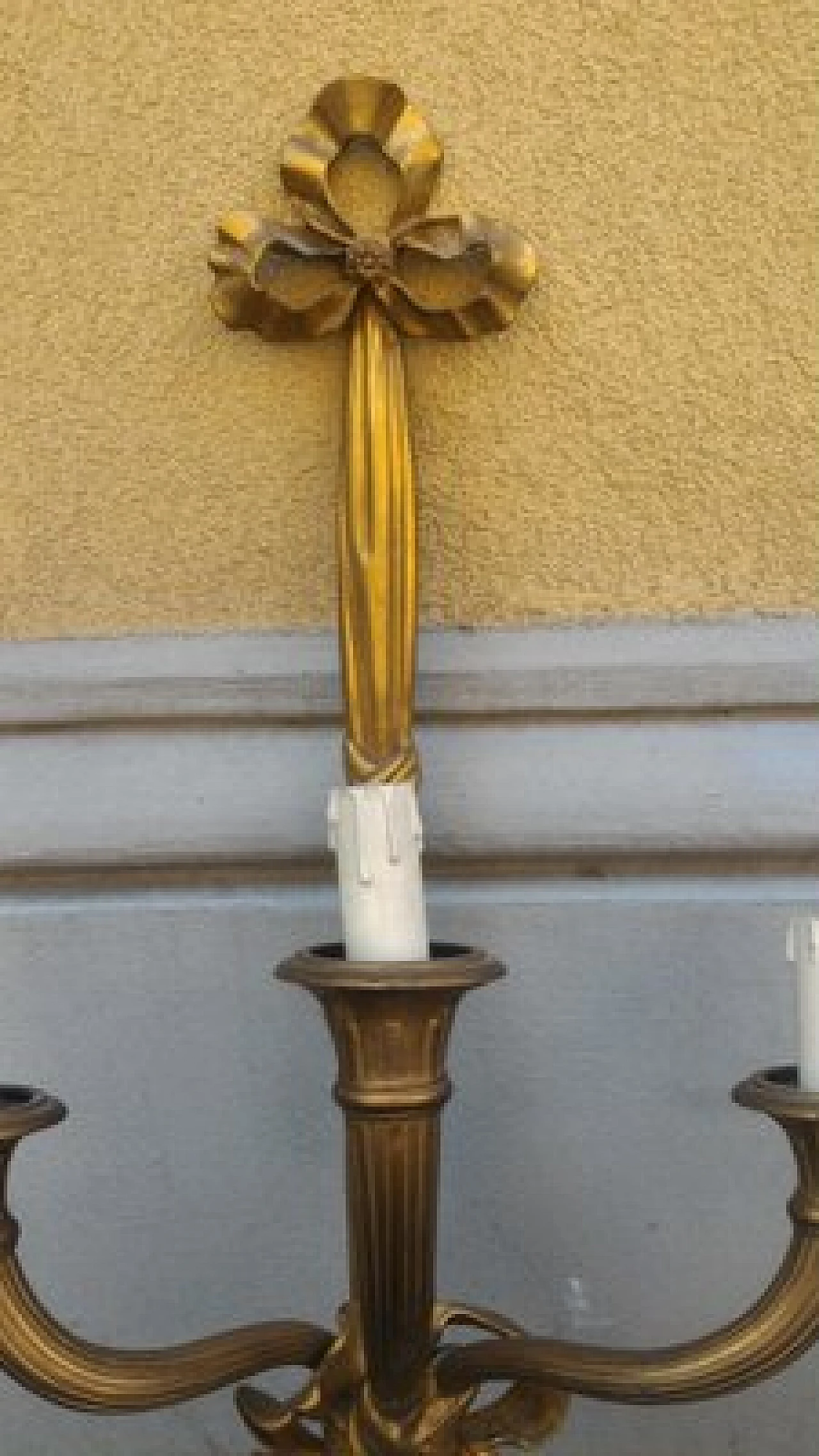 Pair of Louis XV style gilded bronze wall lights, 1950s 3