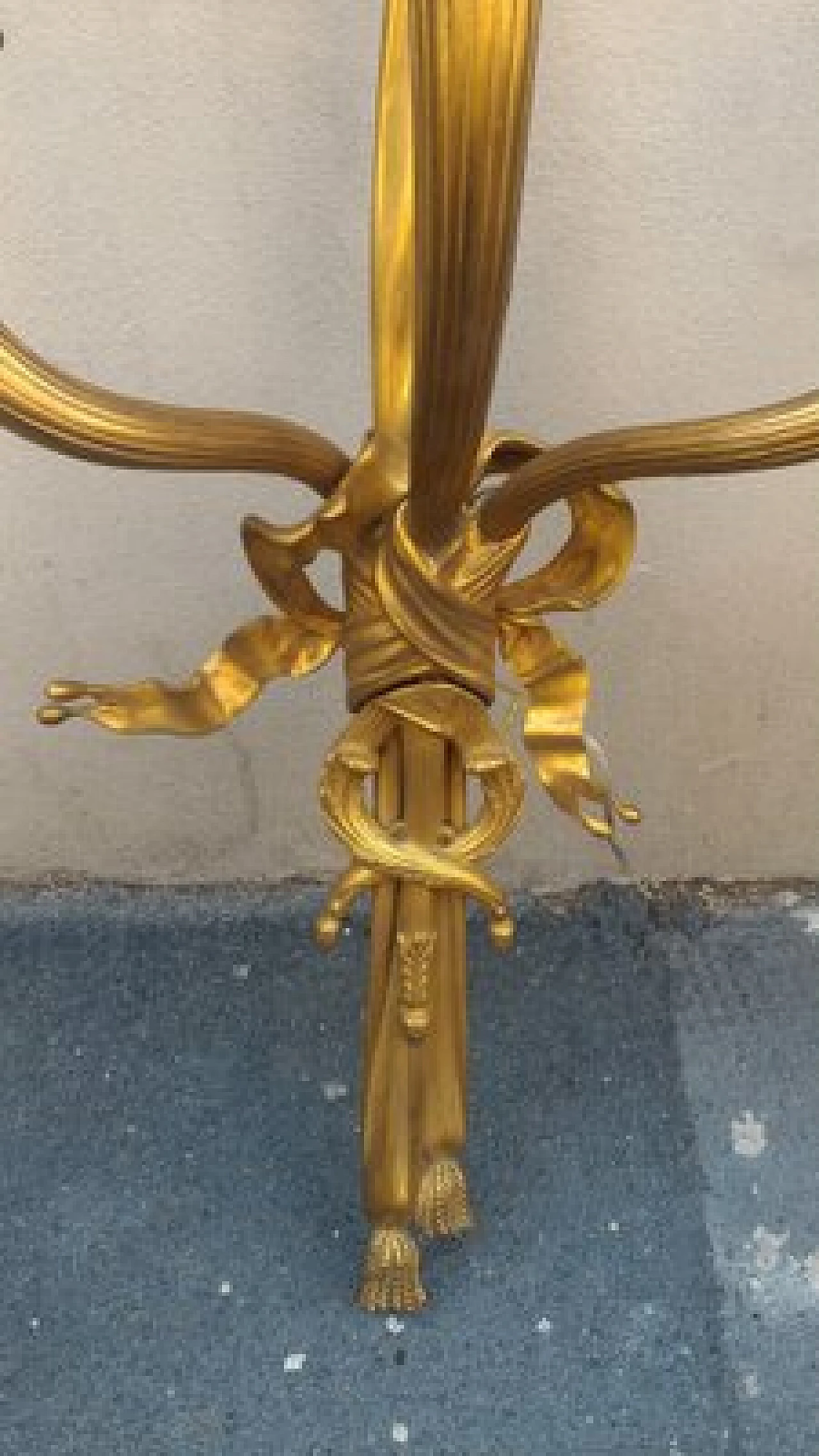 Pair of Louis XV style gilded bronze wall lights, 1950s 4