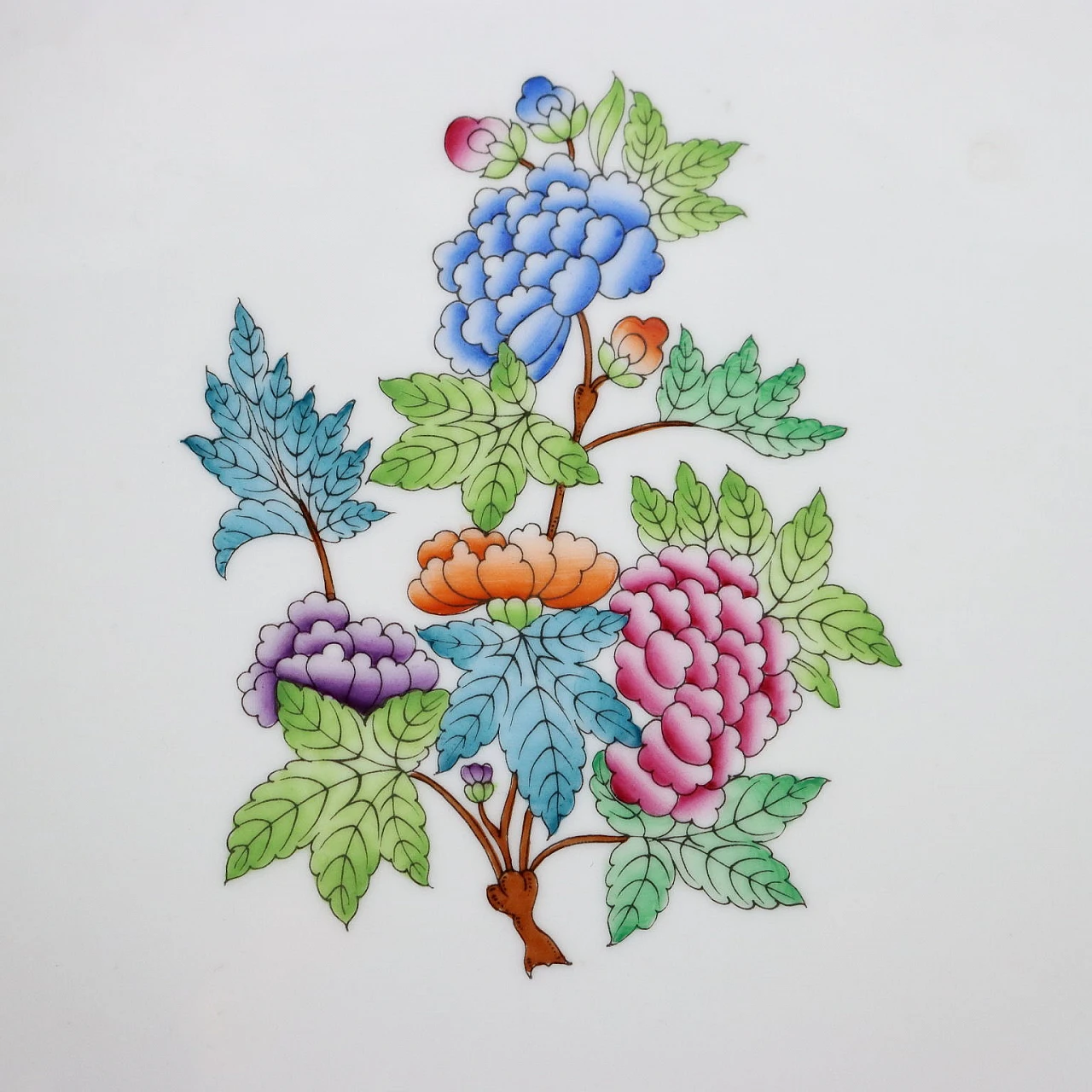 Herend Hungary porcelain centrepiece and pair of baskets 3