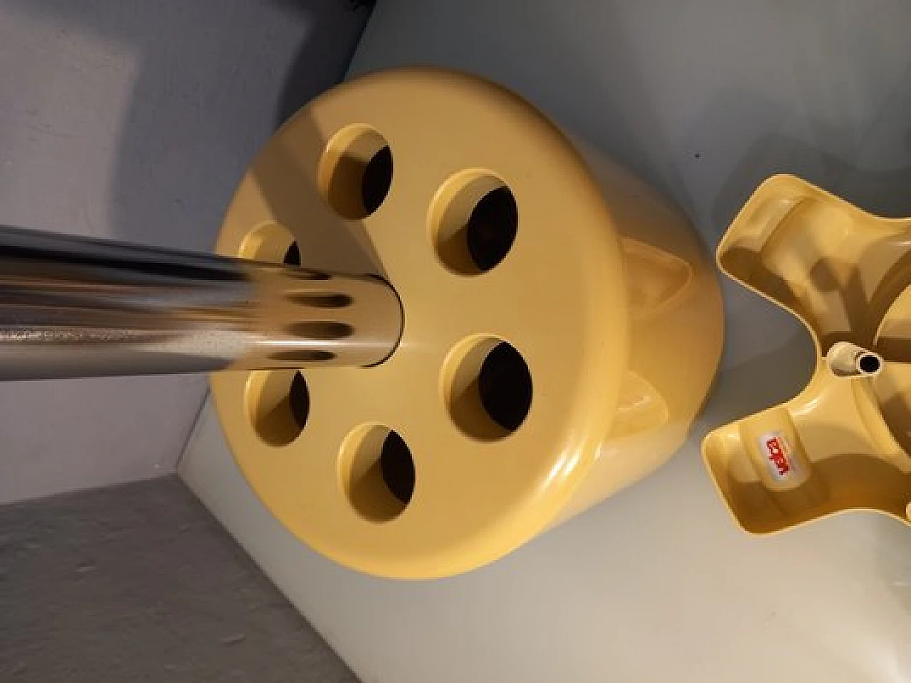 Appendiabiti di Roberto Lucchi & Paolo Orlandini per Velca, anni '70 3