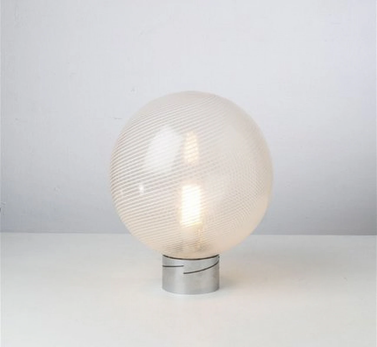 Lampada da tavolo in vetro di Murano retinato di G. Capriolo, anni '60 1