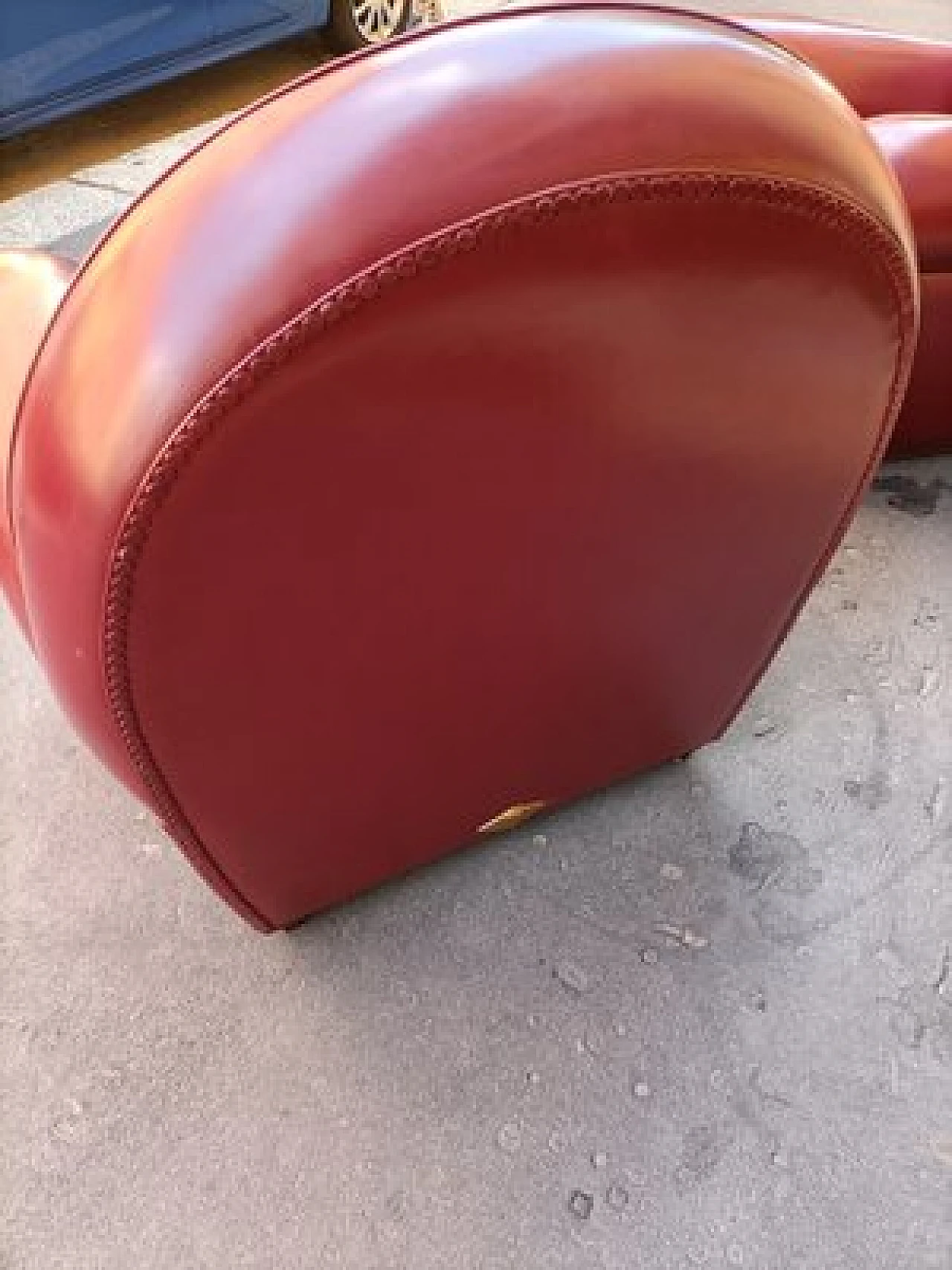 Pair of red Vanity Fair armchairs by R. Frau for Poltrona Frau, 1980s 26