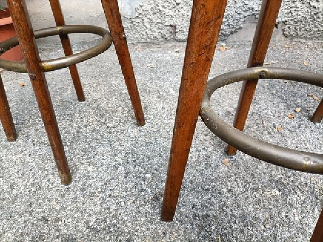 3 Sgabelli in legno, ottone e pelle, anni '50 4