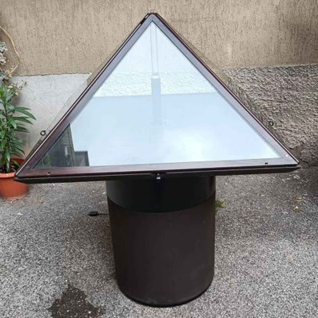 Artu opening display stand by Gino Finizio and Giancarlo Bernini, 1960 1