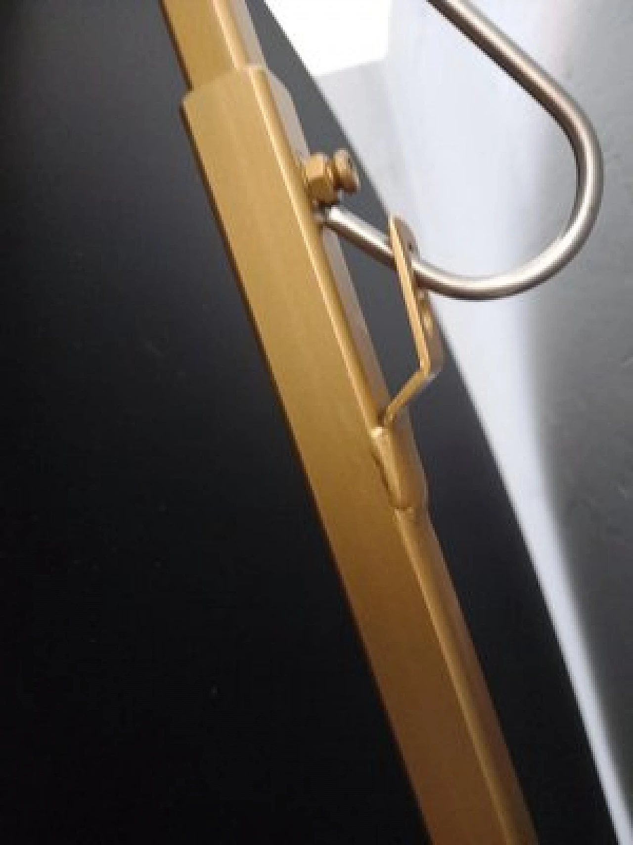 Specchio convesso blu con struttura in ferro orientabile, anni 2000 8