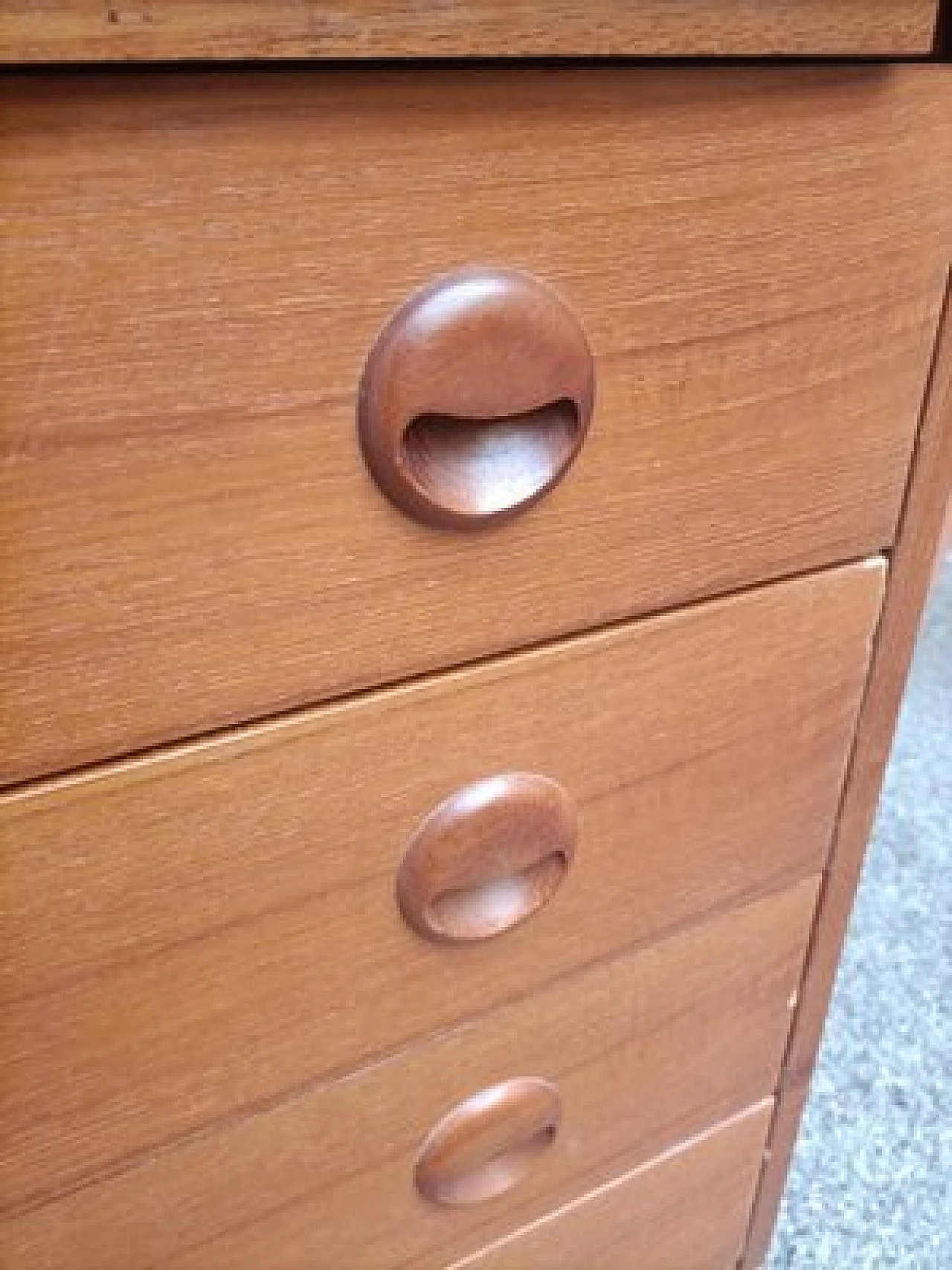 Mahogany dresser with pull-out desk & drawers, 1950s 5