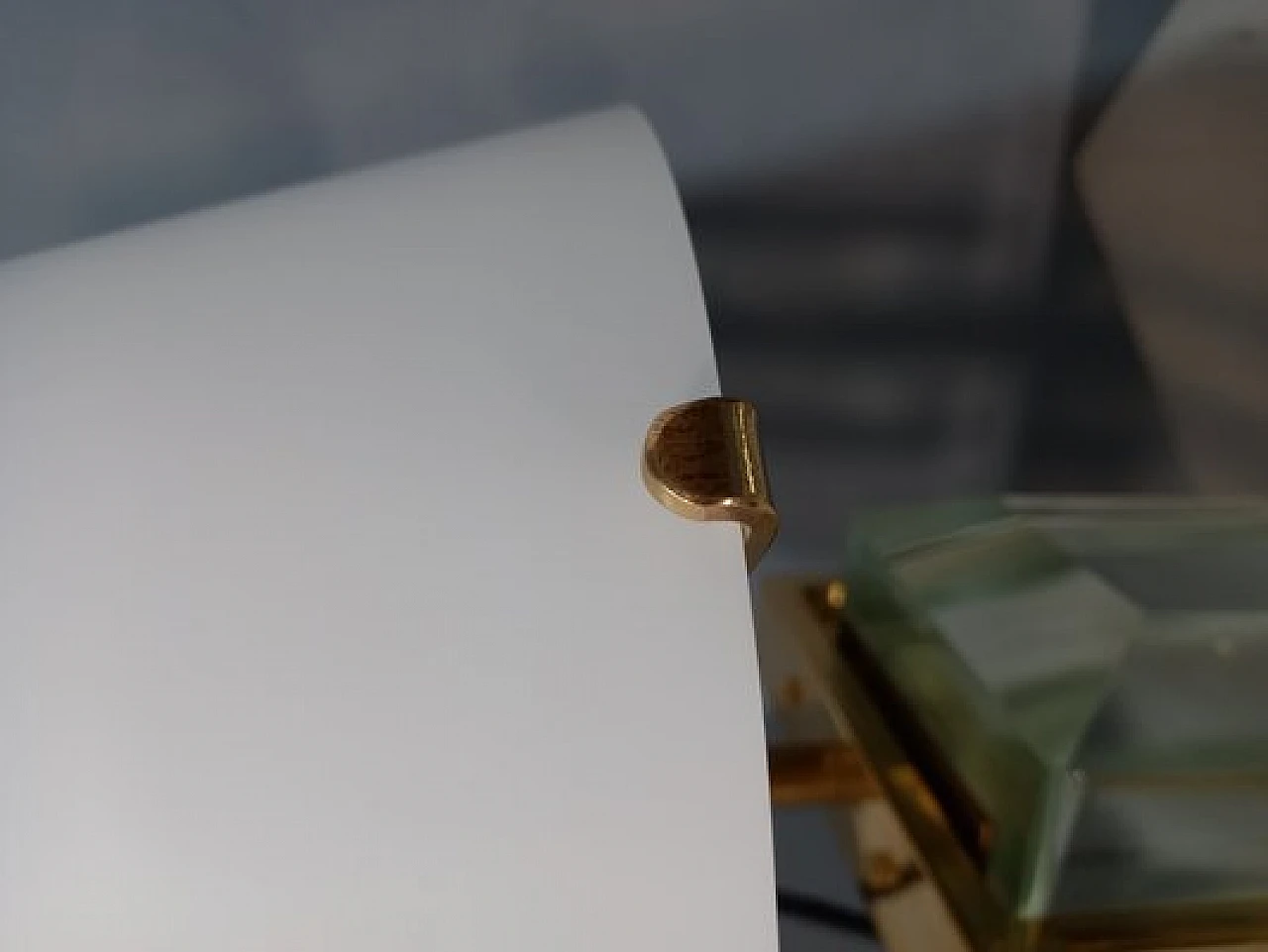 Coppia di Lampade da tavolo in vetro, tessuto ed ottone, anni 2000 8