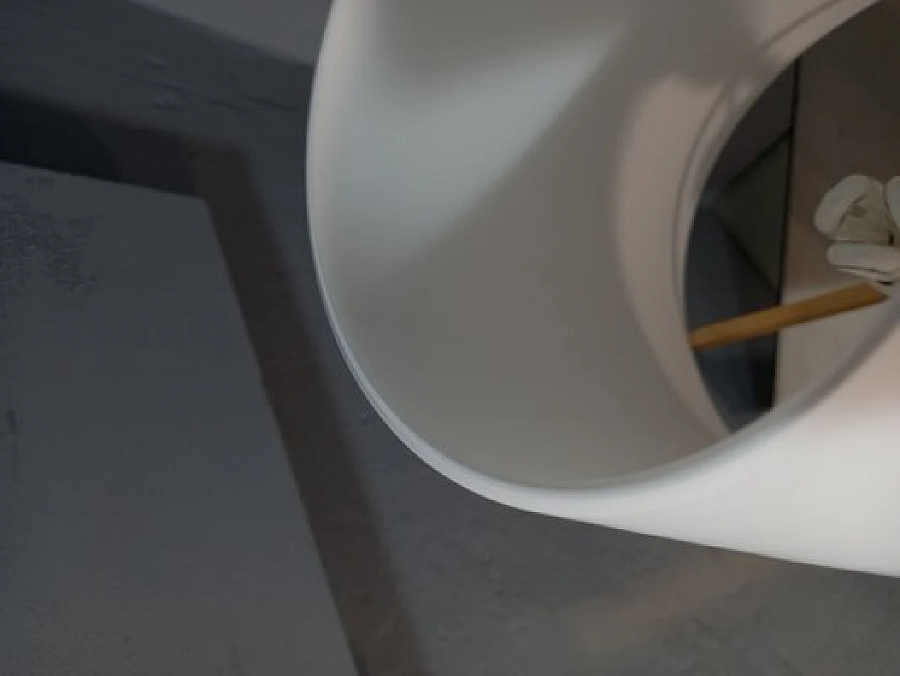 Coppia di Lampade da tavolo in vetro, tessuto ed ottone, anni 2000 10