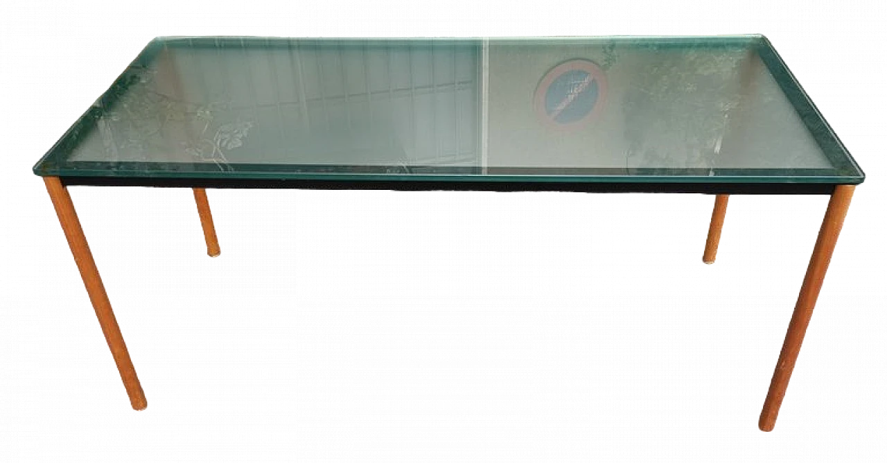 Tavolo in legno e vetro in stile Le Corbusier di Cassina, anni '80 7