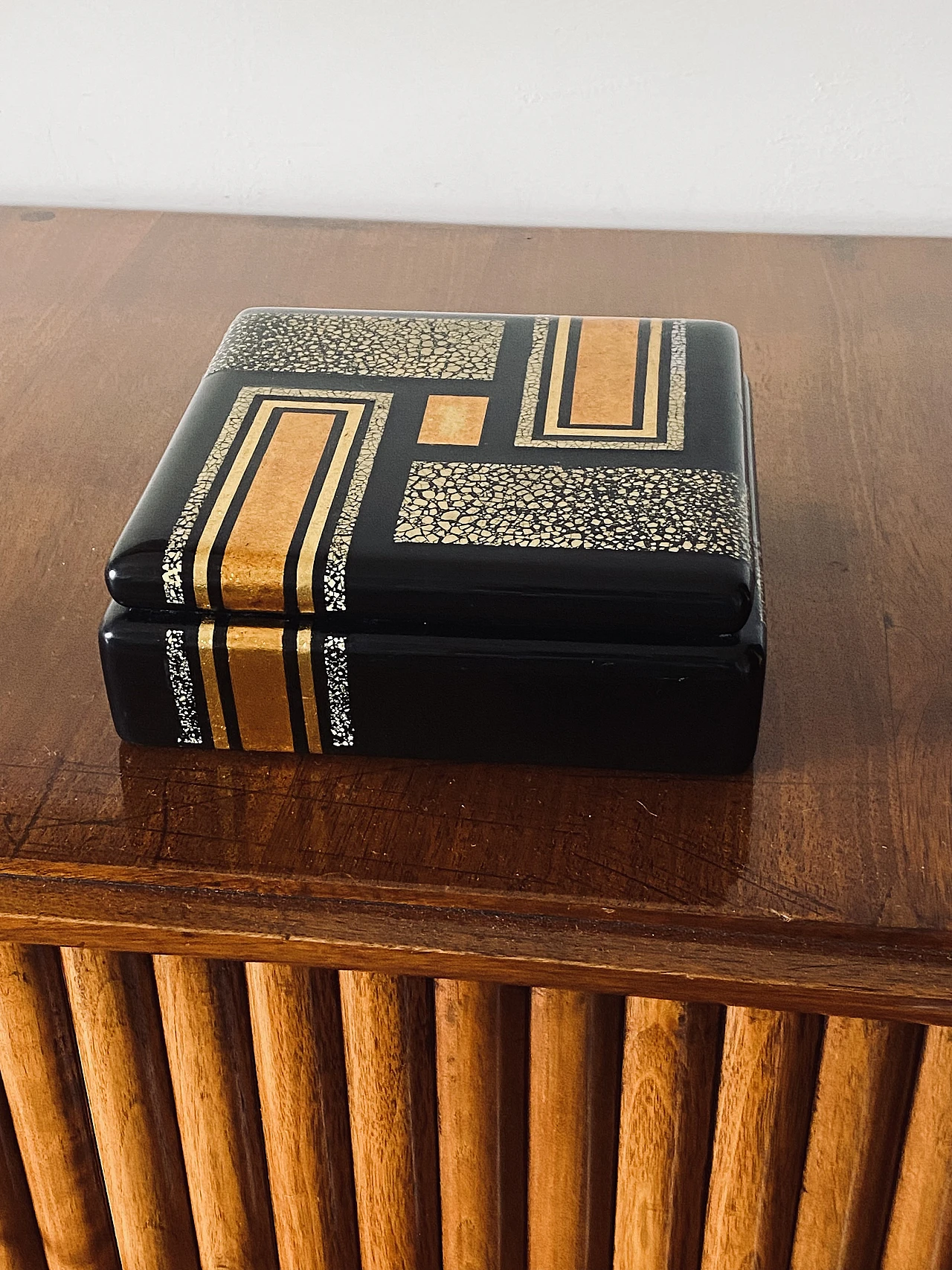 Art Deco lacquered box in the style of Jean Dunand, 1940s 5