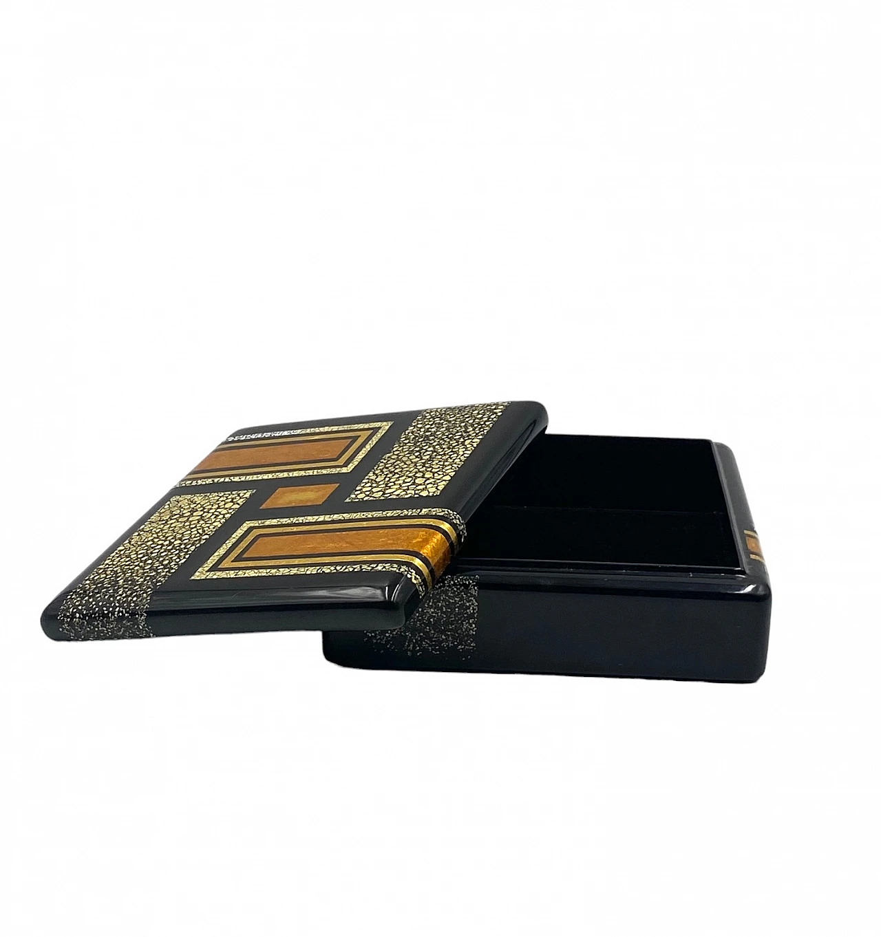 Art Deco lacquered box in the style of Jean Dunand, 1940s 24