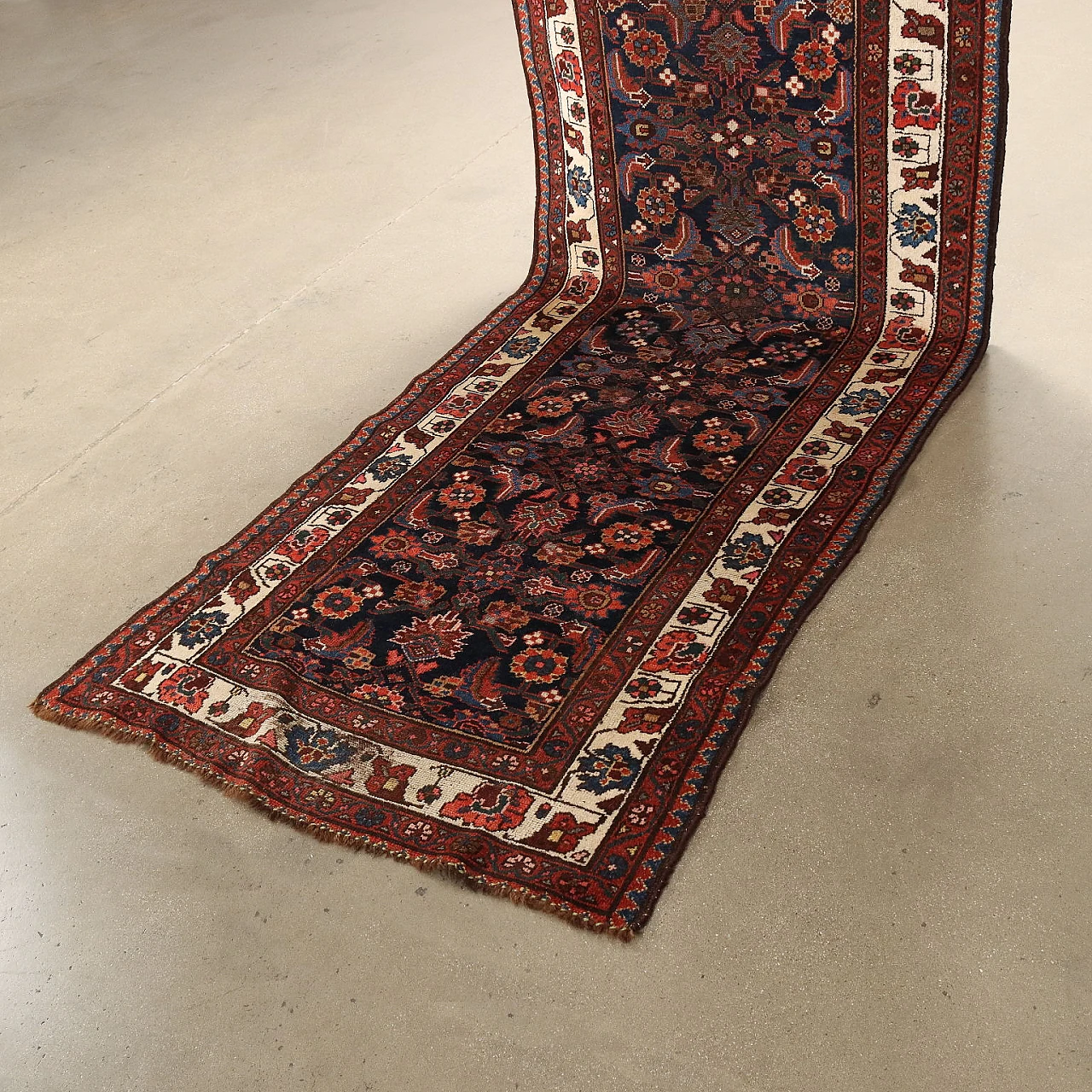 Red & brown thin knot Malayer rug in wool & cotton 3