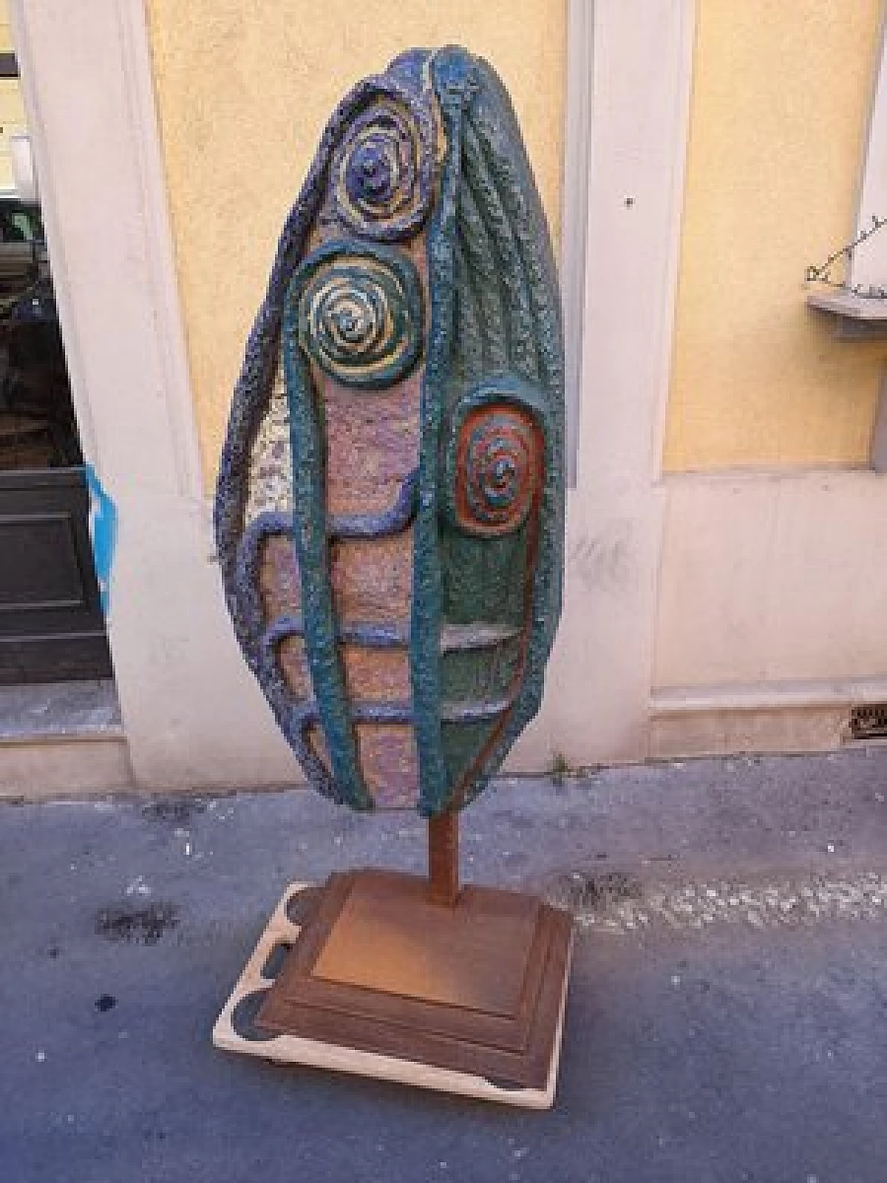 Seaweed, polychrome stoneware sculpture on iron structure, 1950s 3