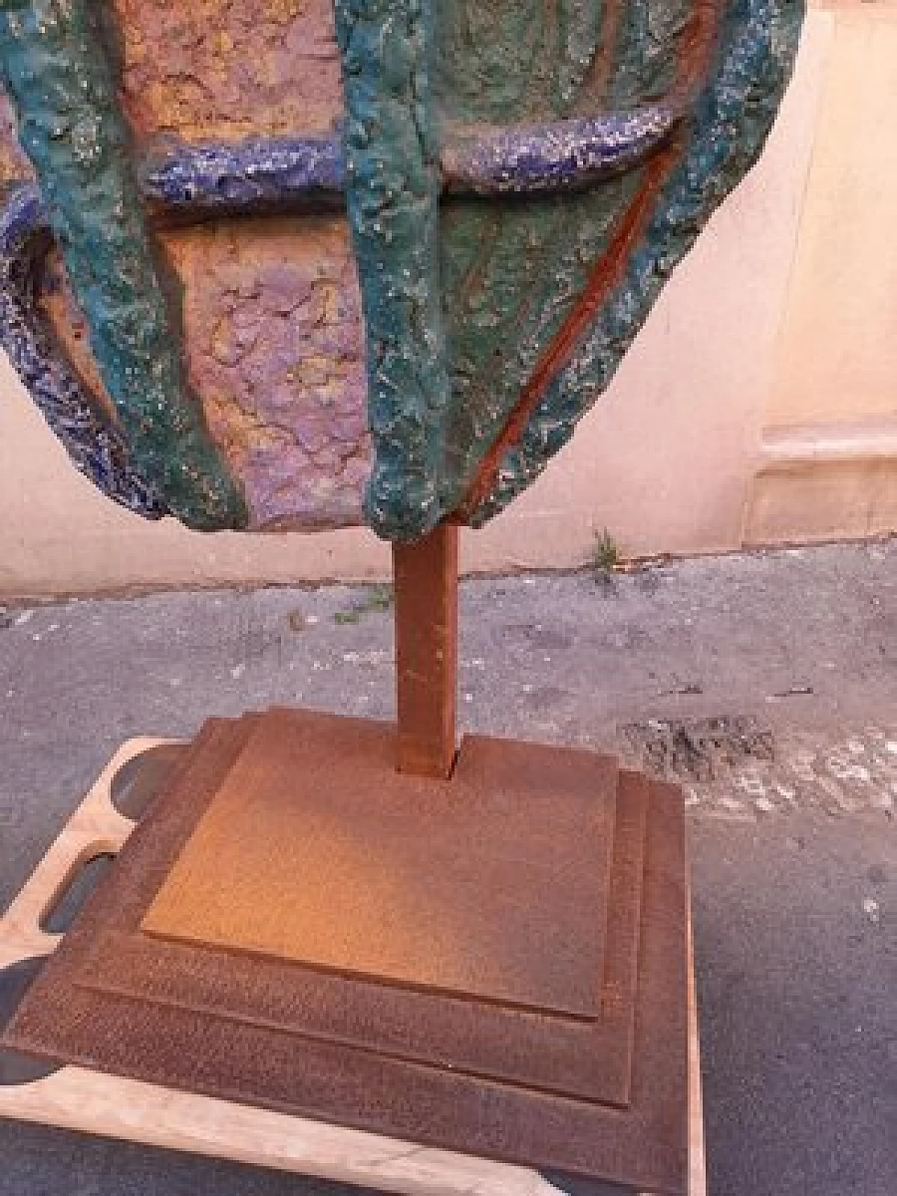 Seaweed, polychrome stoneware sculpture on iron structure, 1950s 5