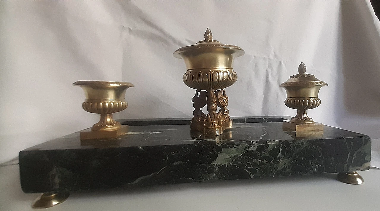 Green marble and brass inkwell, mid-19th century 3