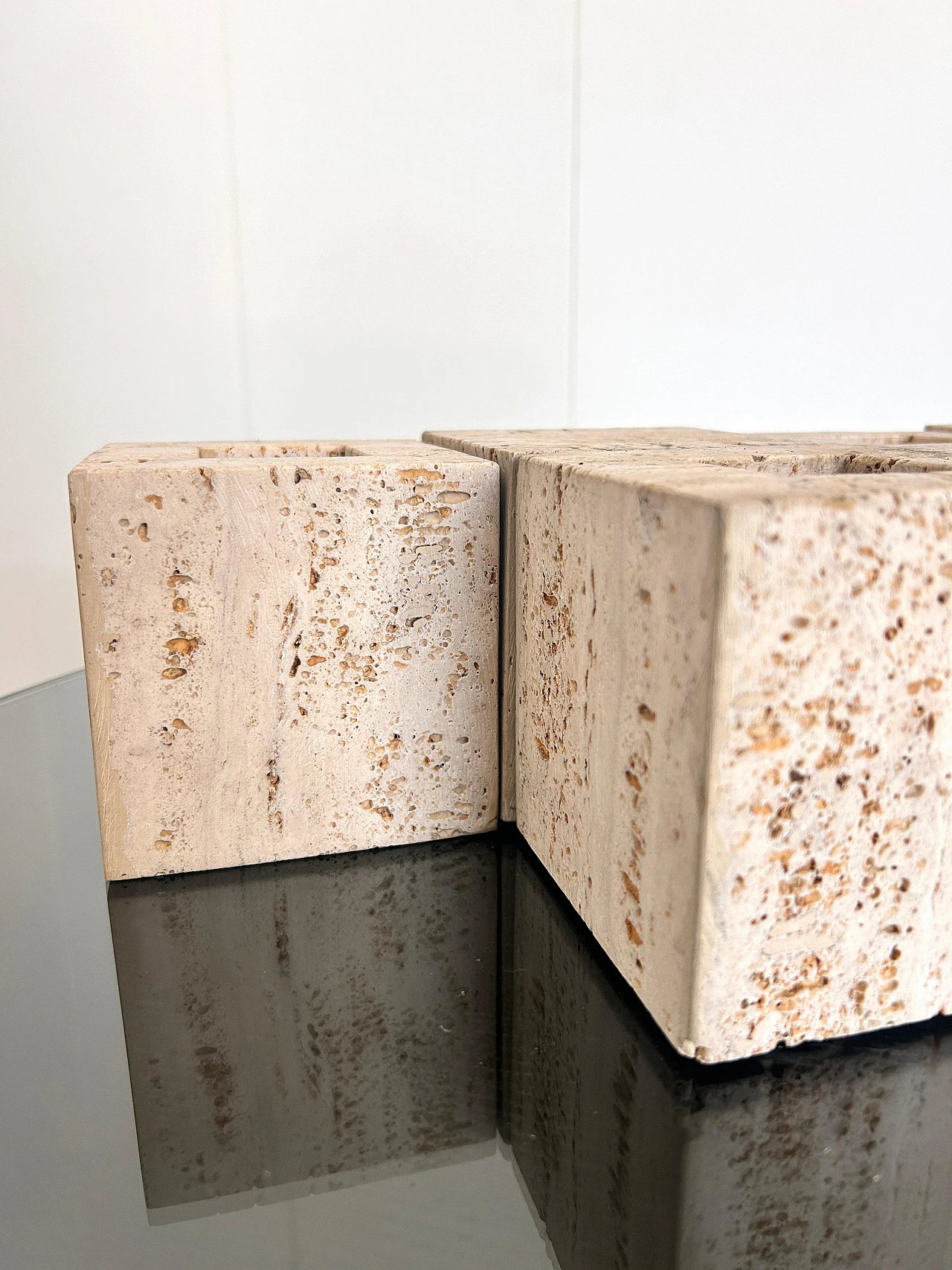 6 Desk accessories in travertine, 1970s 8